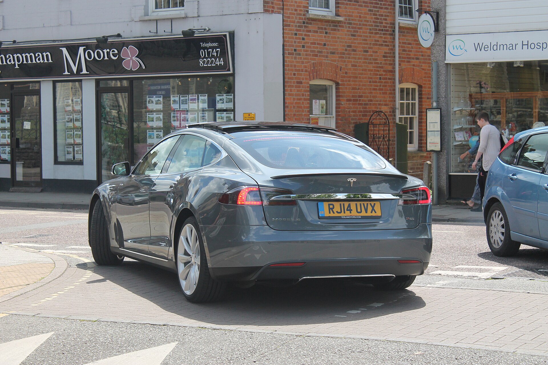 2015 Tesla Model S 90D