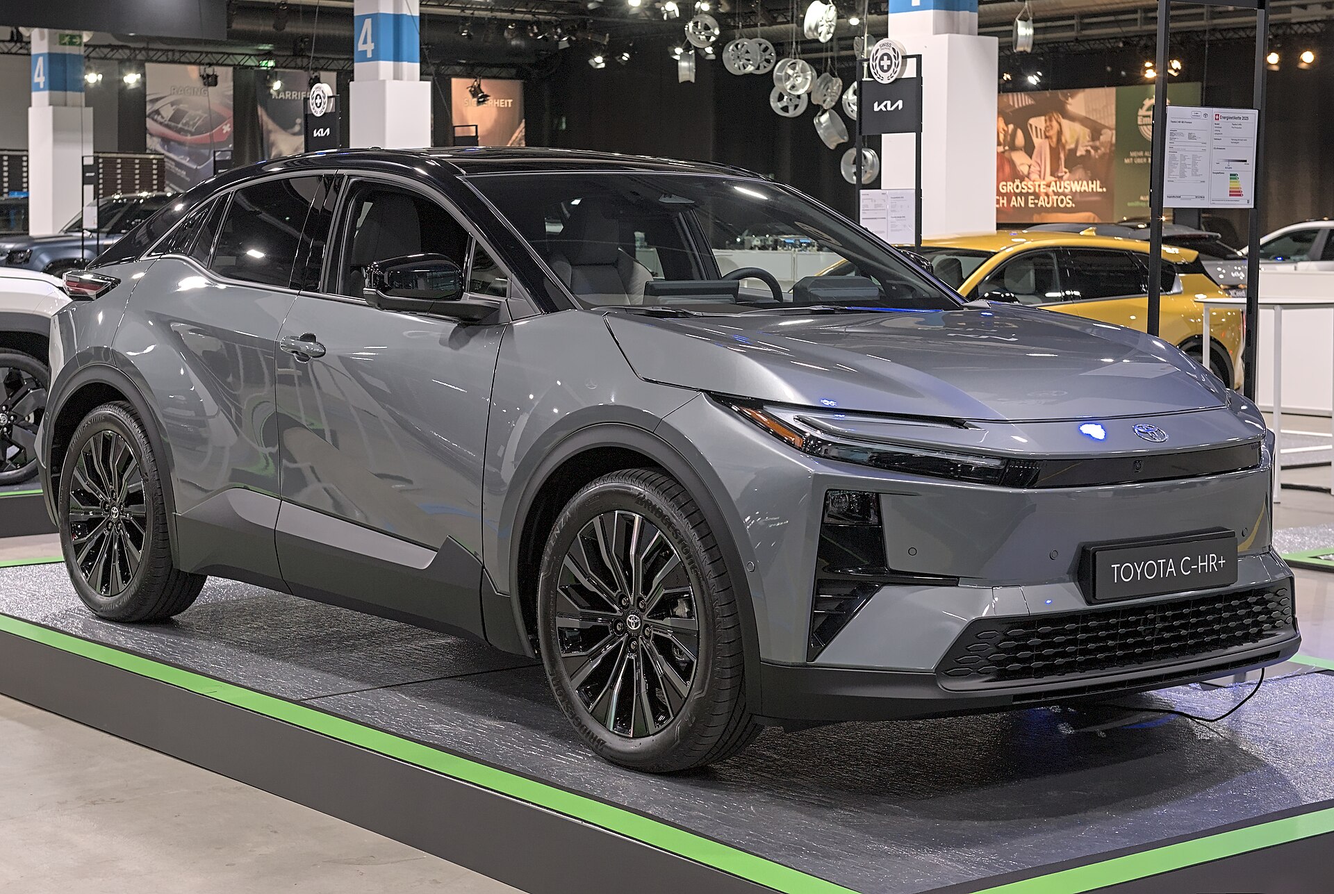 2025 Toyota C-HR+ 77 kWh FWD